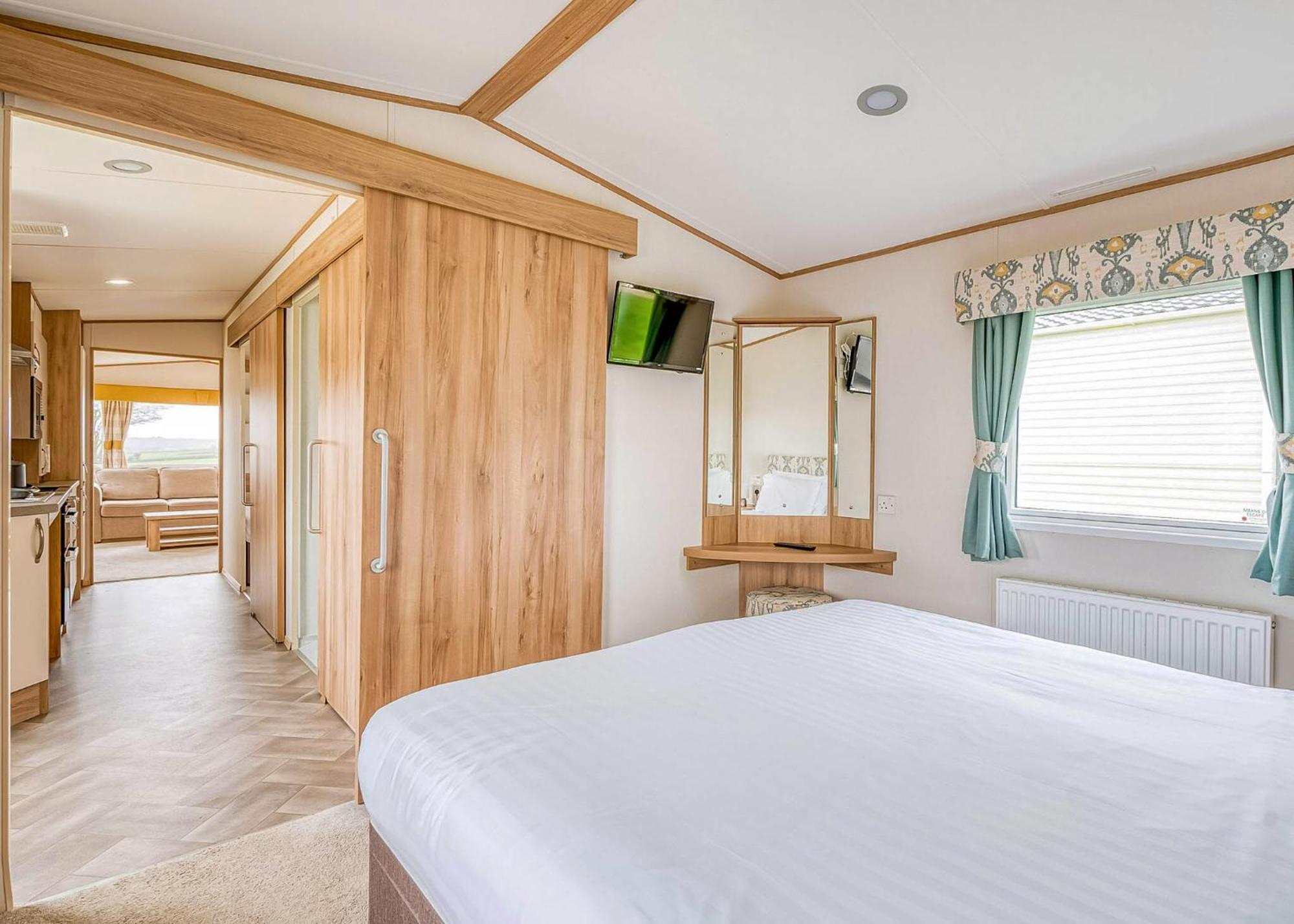 Meadow Lakes Holiday Park St. Austell Room photo
