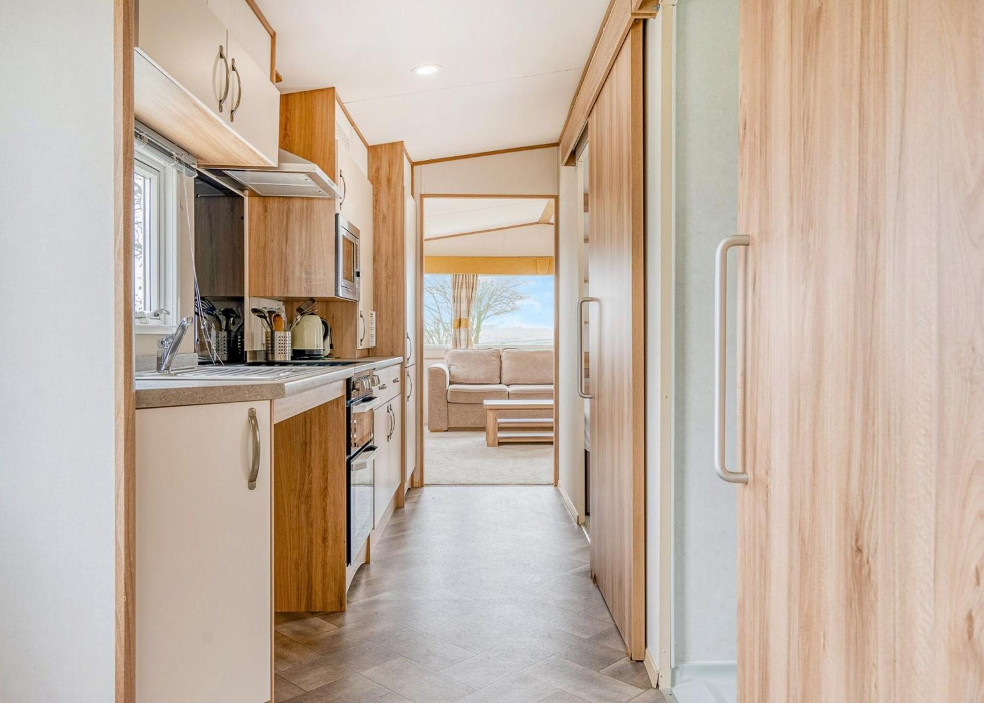 Meadow Lakes Holiday Park St. Austell Room photo