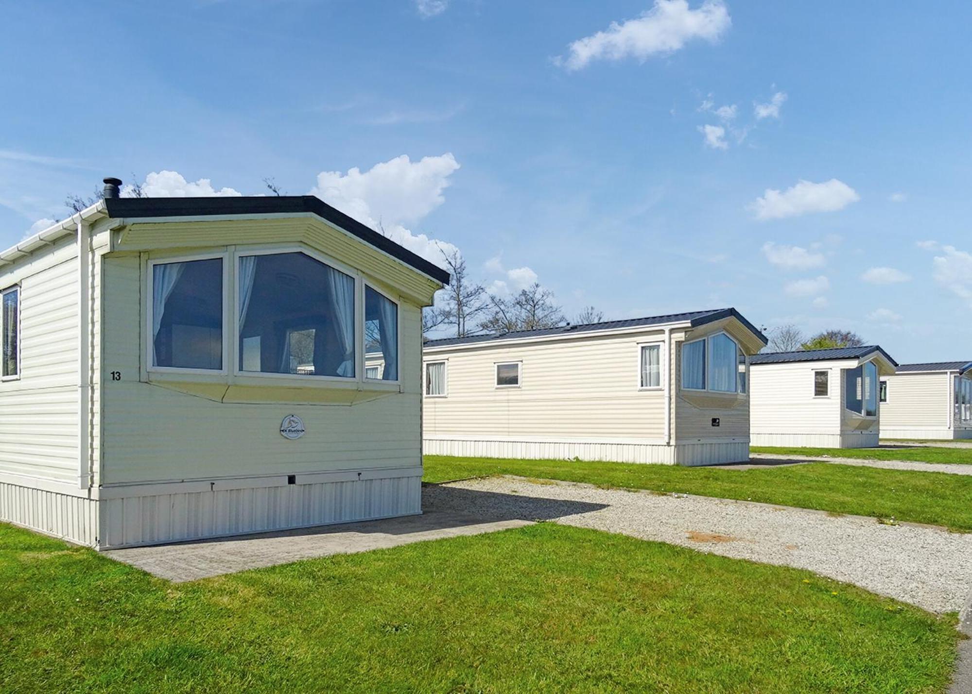 Meadow Lakes Holiday Park St. Austell Room photo