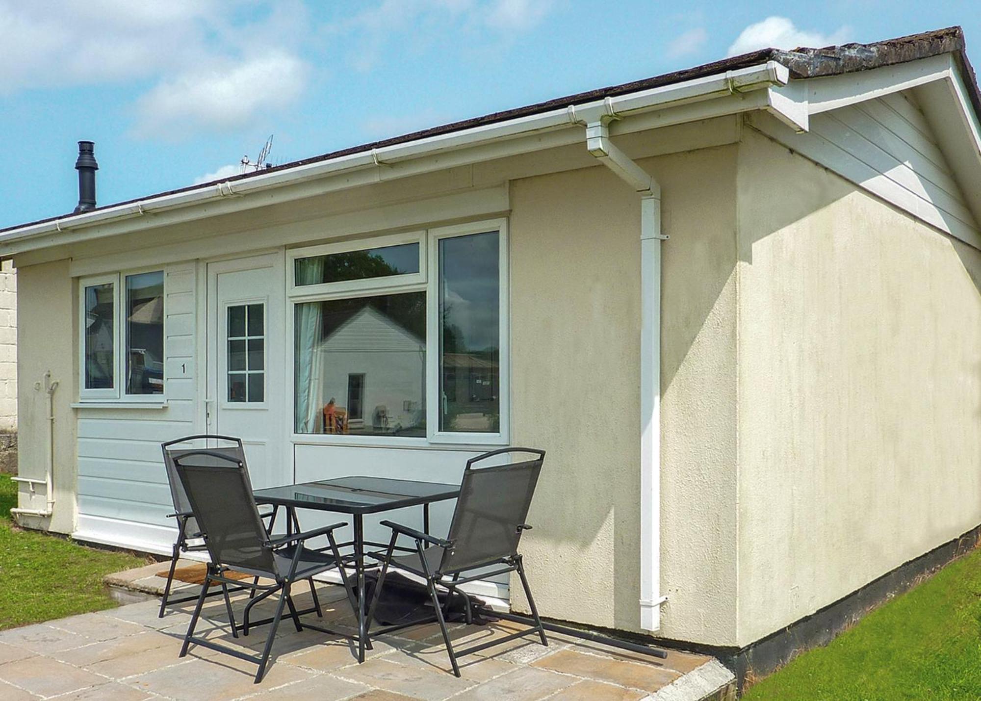 Meadow Lakes Holiday Park St. Austell Exterior photo