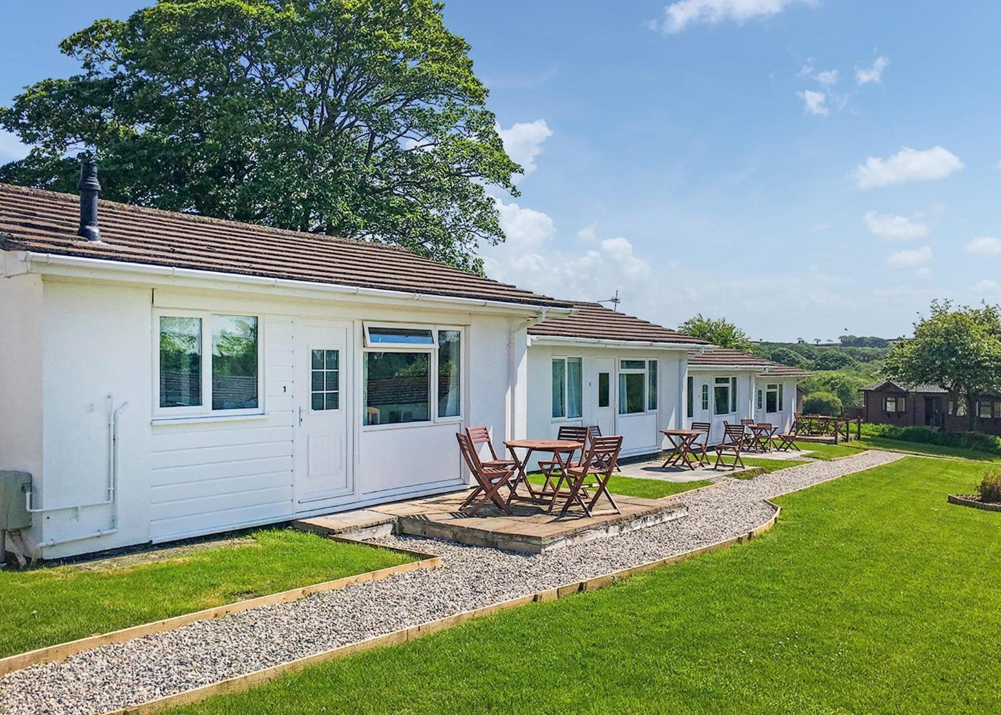Meadow Lakes Holiday Park St. Austell Exterior photo