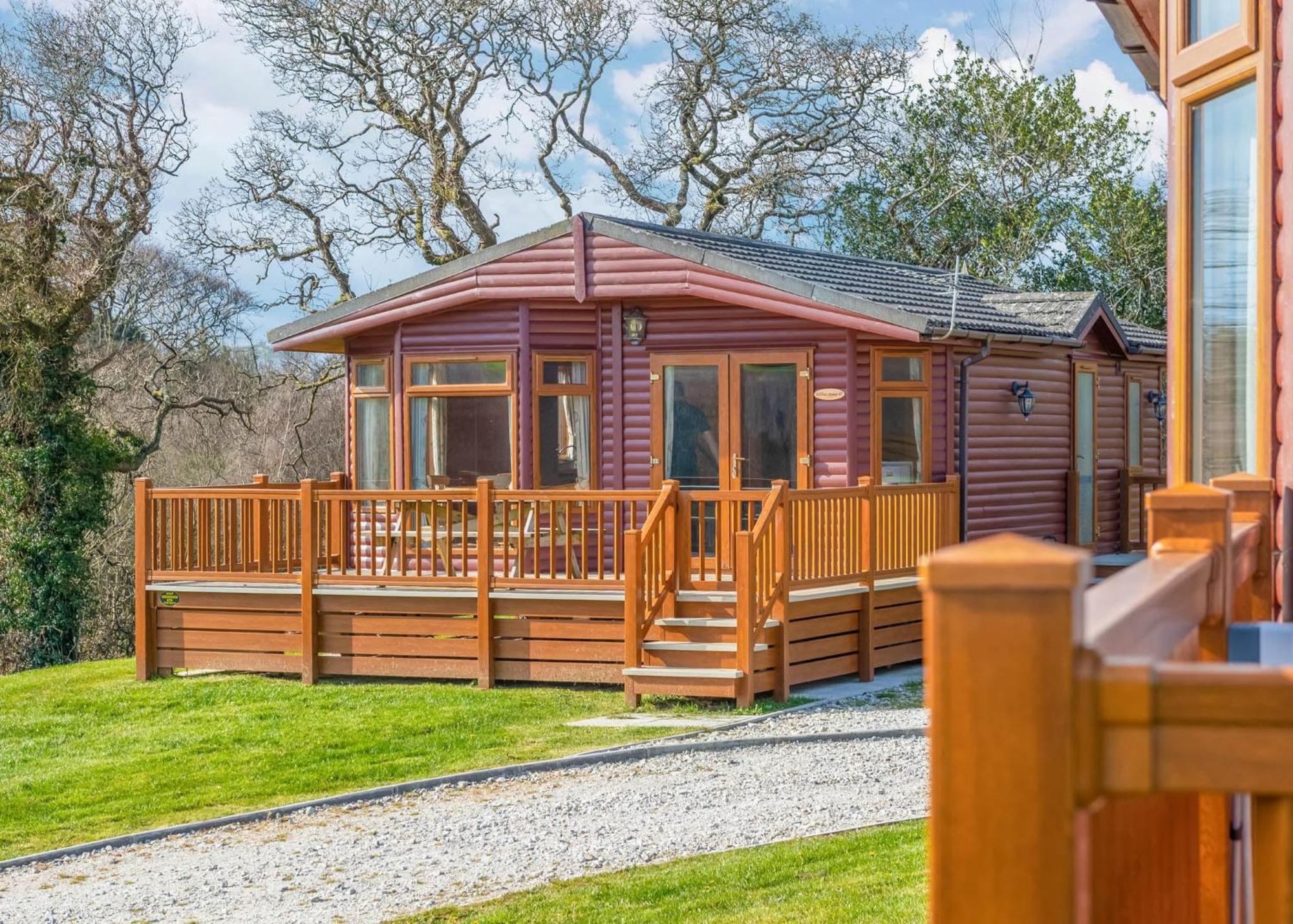 Meadow Lakes Holiday Park St. Austell Exterior photo